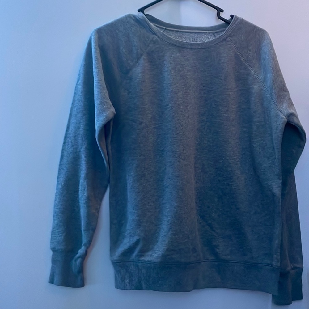 sweatshirt